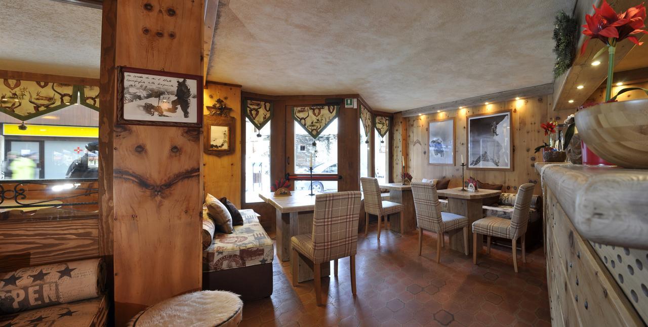 Hotel Da Compagnoni Брей-Червінія Екстер'єр фото